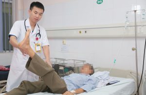 Đi khám định kỳ 6 tháng 1 lần